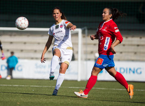 Rosengårds Sara Björk Gunnarsdottir och Örebros Michelle
