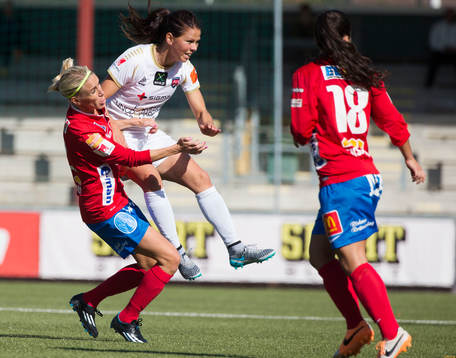 Rosengårds Sara Björk Gunnarsdottir och Örebros Elin Ma