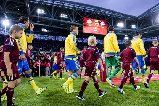 Sveriges spelare gör entré