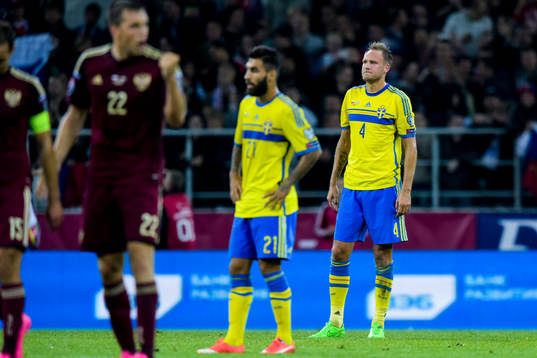Sveriges Jimmy Durmaz och Andreas Granqvist deppar