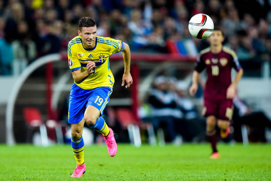 Sveriges Marcus Berg jagar boll