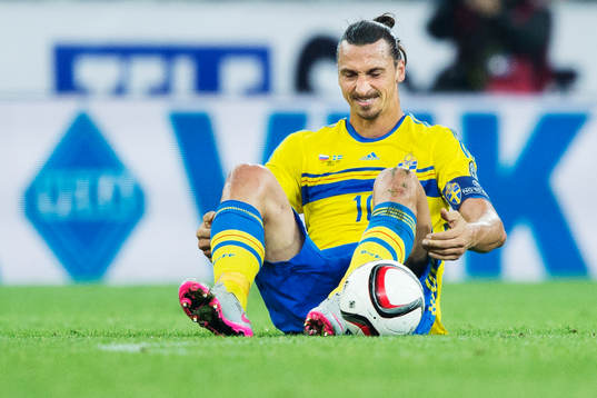 Sveriges Zlatan Ibrahimovic grimaserar