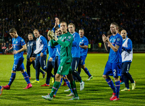 Islands spelare firar