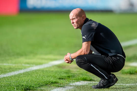 Höllvikens tränare Michael Sander