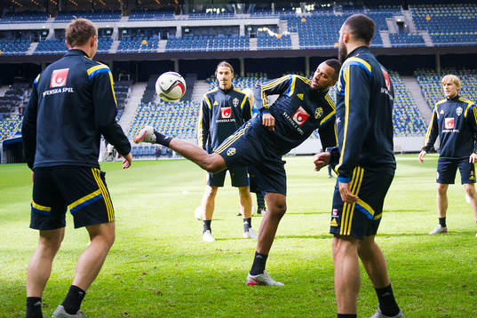 Zlatan Ibrahimovic, Isaac Kiese Thelin och Abdul Khalili