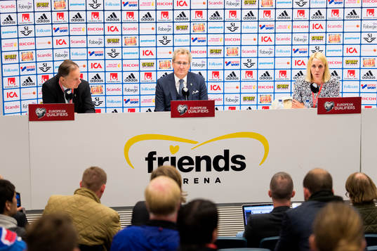 Sveriges förbundskapten Erik Hamrén på presskonferensen