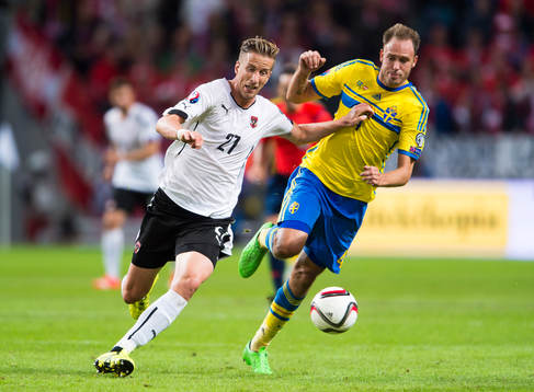 Österrikes Marc Janko och Sveriges Andreas Granqvist