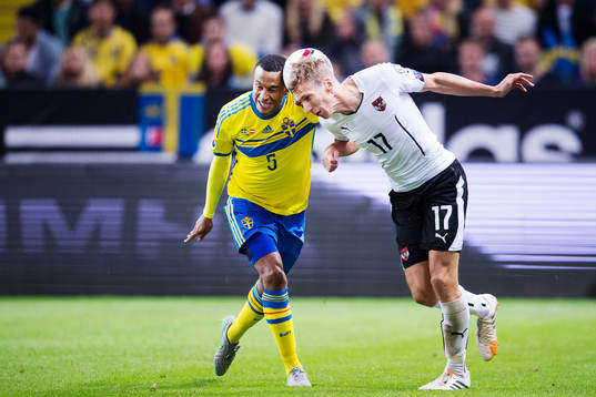 Sveriges Martin Olsson och Österrikes Florian Klein