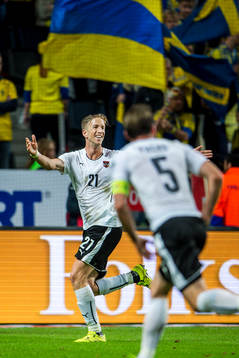 Österrikes Marc Janko jublar