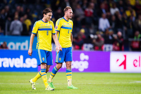 Sveriges Albin Ekdal och Andreas Granqvist deppar