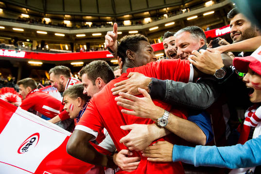 Österrikes David Alaba jublar