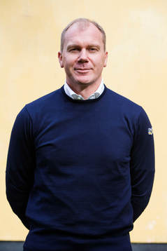 s tränare Johan Lindbom