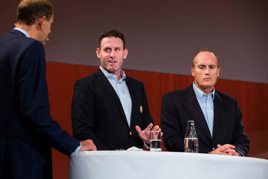 s Ryan Whitney och tränare Larry Huras