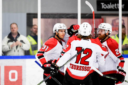Malmö Redhawks Björn Svensson jublar