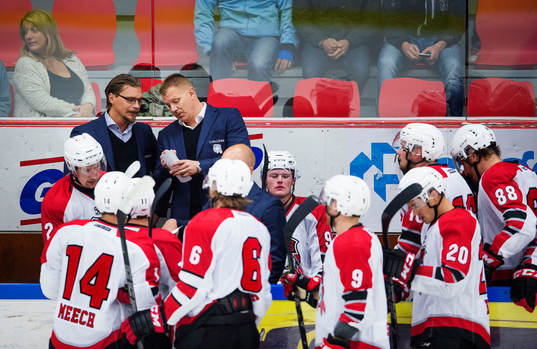 Malmö Redhawks tränare Björn Hellkvist och assisterande