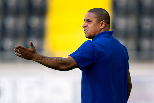 Delhi Dynamos tränare Roberto Carlos