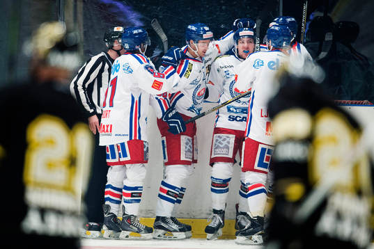 Oskarshamns spelare jublar