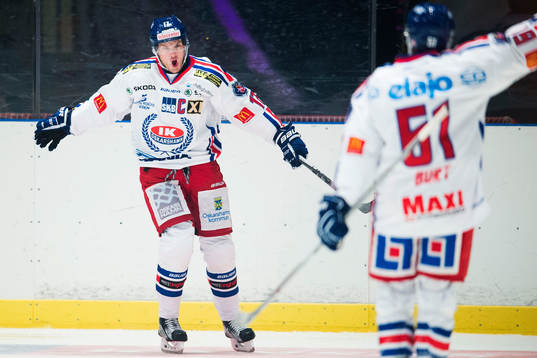 Oskarshamns Jonas Engström jublar