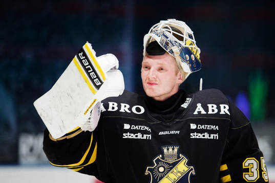 s målvakt Robin Rahm deppar