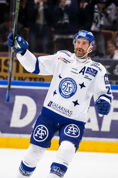 Leksands Tommi Paakkolanvaara jublar