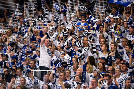Leksands supporter jublar