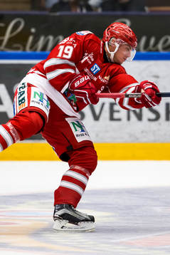 Timrå Daniel Öhrn i ishockeymatchen i hockeyallsvenskan