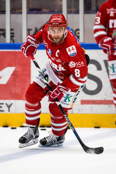 Timrå Per Hallin i ishockeymatchen i hockeyallsvenskan