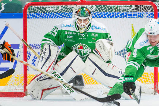 Rögles målvakt Oscar Dansk och Ludvig Claesson