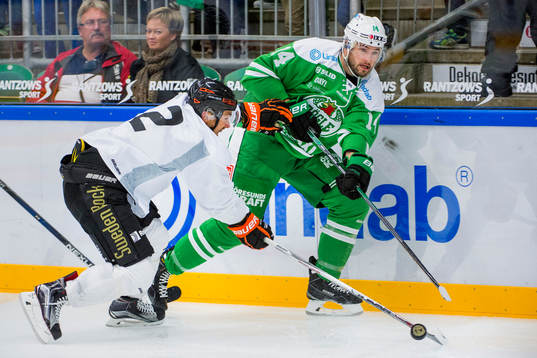 Rögles Jordan Smotherman och Karlskronas Robin Gartner