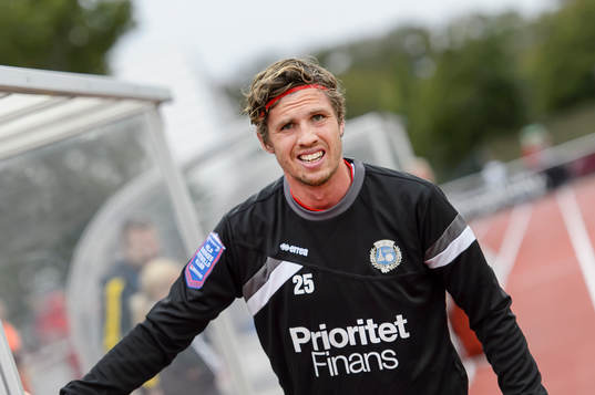 Utsiktens Olof Svensson före fotbollsmatchen i Superettan