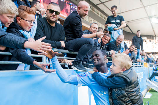 Malmö FFs Enock Kofi Adu tackar publiken