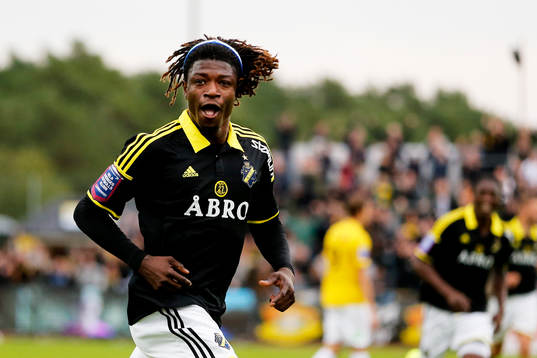 s Mohamed Bangura jublar