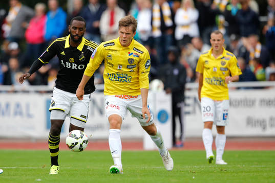 s Henok Goitom och Falkenbergs Daniel Johansson