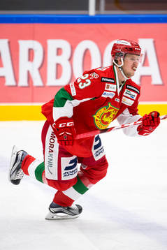 Moras Erik Flood i ishockeymatchen i hockeyallsvenskan