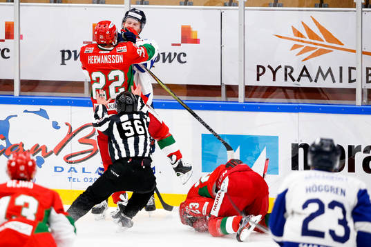 Karlskogas Christoffer Ehn bråkar med Moras Daniel