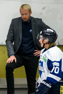 Karlskogas tränare Tobias Thermell