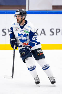 Karlskogas Daniel Wessner  i ishockeymatchen i