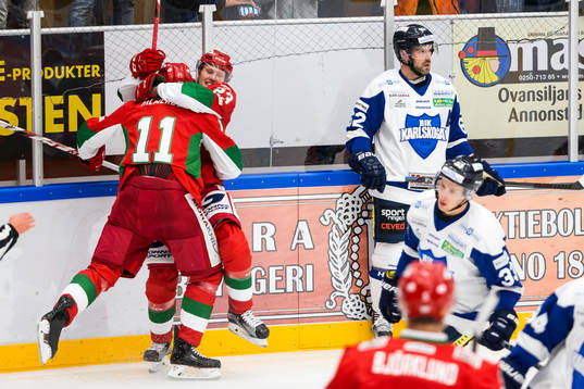 Moras Alexander Hilmerson och Erik Flood jublar