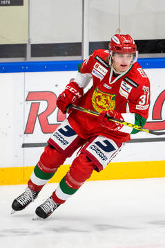 Moras Jacob Johansson i ishockeymatchen i hockeyallsvenskan