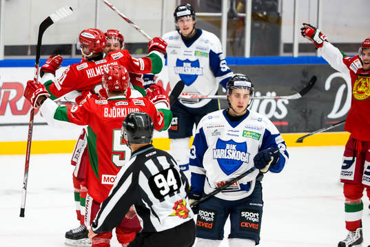 Moras Alexander Hilmerson och Christoffer Björklund jublar