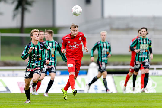 Varbergs Elias Andersson och Utsiktens Niklas Olsson