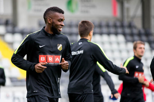Häckens nyförvärv Tefu Mashamaite