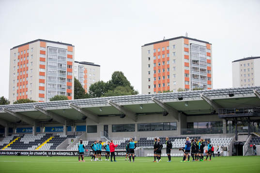 Häcken samlade