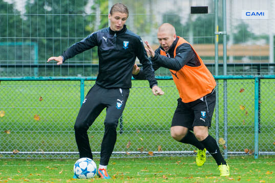 Malmö FFs Pawel Cibicki och Anton Tinnerholm