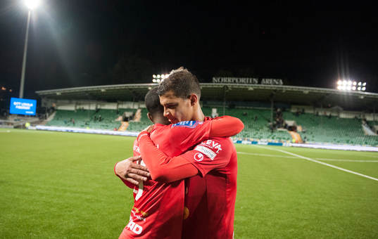 Åtvidabergs Mauricio Albornoz kramar om Ammar Ahmed