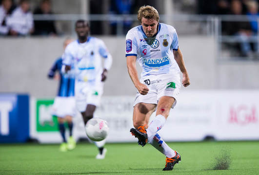 Gefles Johan Oremo med ett skott