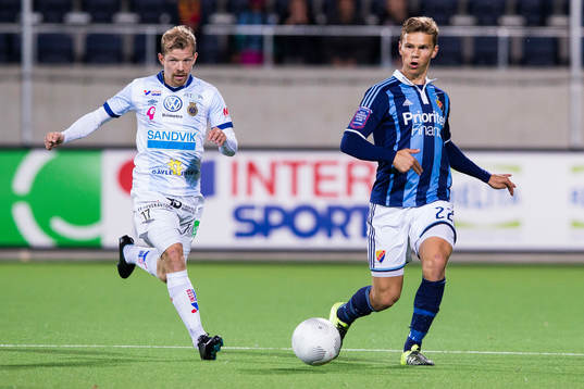 Gefles Jonas Lantto och Djurgårdens Jesper Karlström