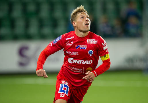 Åtvidabergs Martin Christensen fokuserar på bollen