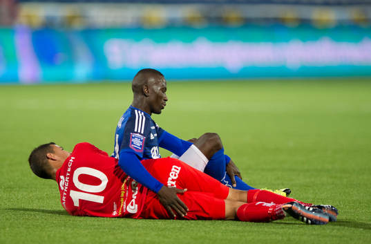 Sundsvalls Pa Amat Dibba klappar om Åtvidabergs Mauricio