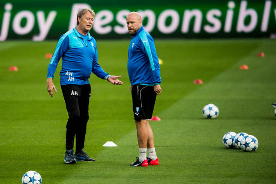 Malmö FFs tränare Åge Hareide och assisterande tränare